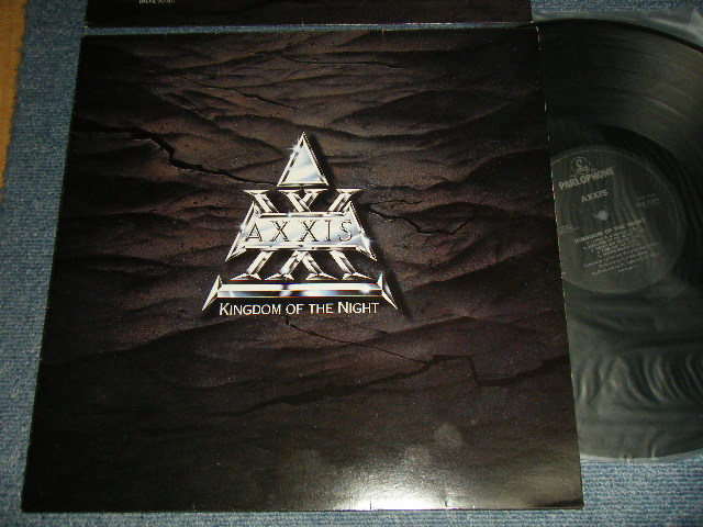 画像1: AXXIS - KINGDOM OF THE NIGHT(With CUSTOM INNER)  (Ex+++/MINT- DAMAGED LABEL) / 1989 UK ENGLAND ORIGINAL Used LP