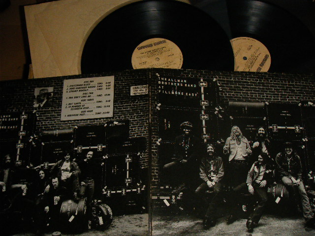 画像1: THE ALLMAN BROTHERS BAND - AT FILLMORE EAST (Matrix #A)S1 2CX-0131 90801-1-B STERLING B)S  2CX-0131 90802-1-A STERLING C)S1 2CX-0131 90803-1-A  STERLING D)S  2CX-0131 90804-1-B  STERLING) "SANTA MARIA Press in CA" (MINT-/MINT- EDSP) / 1974 Version US AMERICA REISSUE "Manufacture by WARNER Bros."Used  2-LP's 