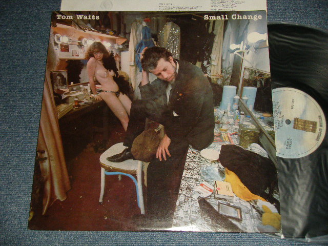 画像1: TOM WAITS -  SMALL CHANGE "With CUSTOM/ART INNER SLEEVE" (Matrix #A)S1 7E 1078 A-2 CSP ESRTP 81176   B)7E 1078 B-6 RE-CSM   ESRTP 9-17 76)"CSM/COLUMBIA RECORDS Press in SANTA MARIA, in CA" (Ex+++/MINT-) / 1976 US AMERICA ORIGINAL Used LP 