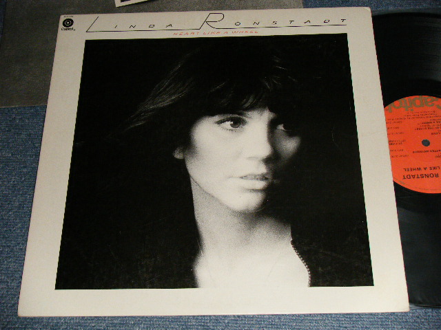 画像1: LINDA RONSTADT - HEART LIKE A WHEEL (With CUSTOM INNER SLEEVE) (Ex+++/MINT-) / 1974 US AMERICA ORIGINAL Used  LP