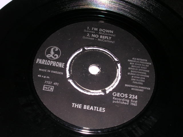 画像: THE BEATLES -  HELP! ( 4 Tracks EP : Ex+++/Ex++ ) / 1965  SWEDEN ORIGINAL Used 7" EP With PICTURE SLEEVE 