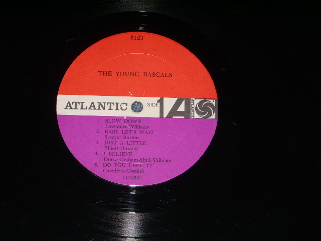 画像: THE YOUNG RASCALS -THE YOUNG RASCALS / 1966 US ORIGINAL 'RED & PRUPLE Label' MONO  LP 